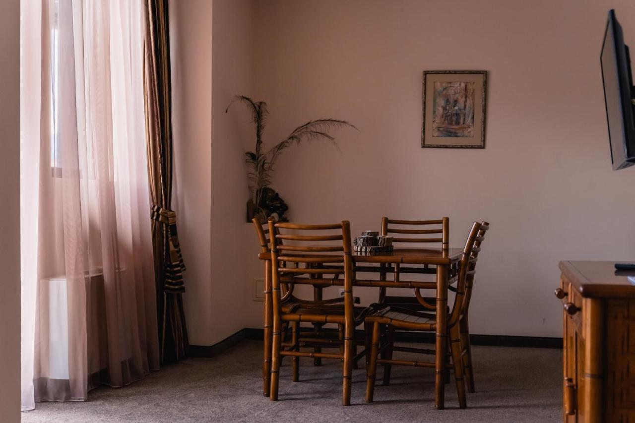 Hotel Orbel Dobrinishte Eksteriør billede
